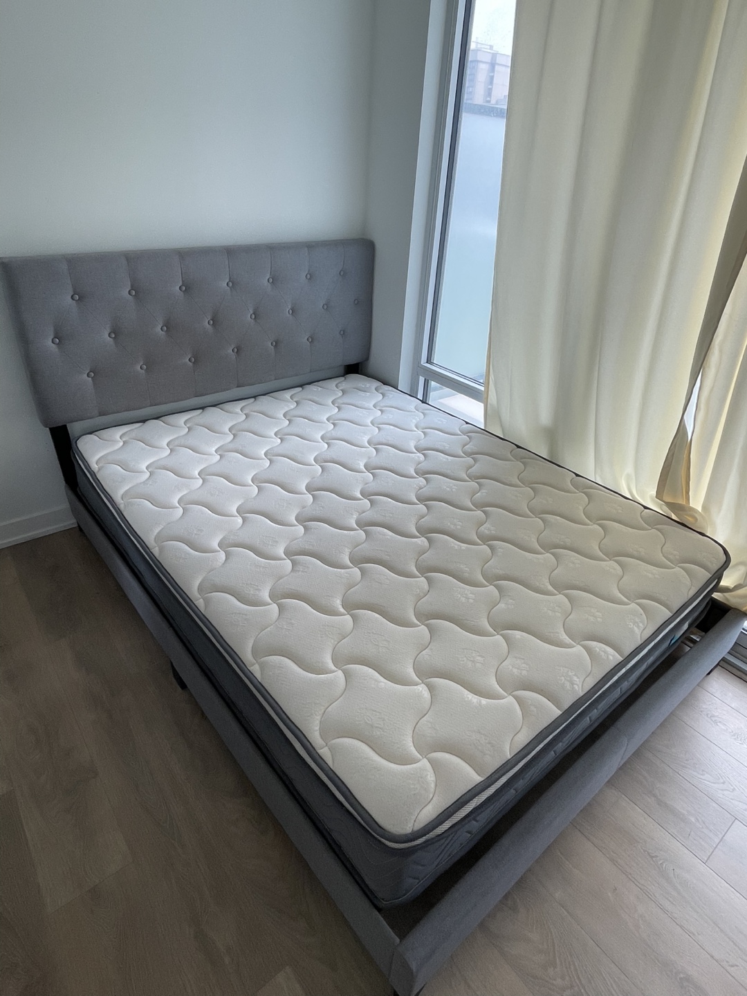 Queen Size Mattress & bed frame - photo 2