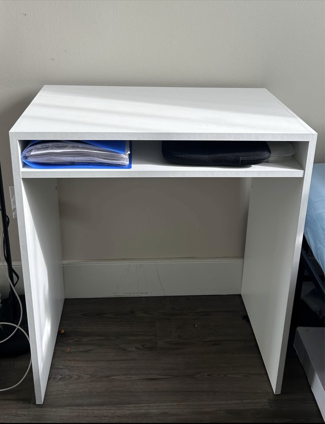 IKEA White Desk (65x40 cm)