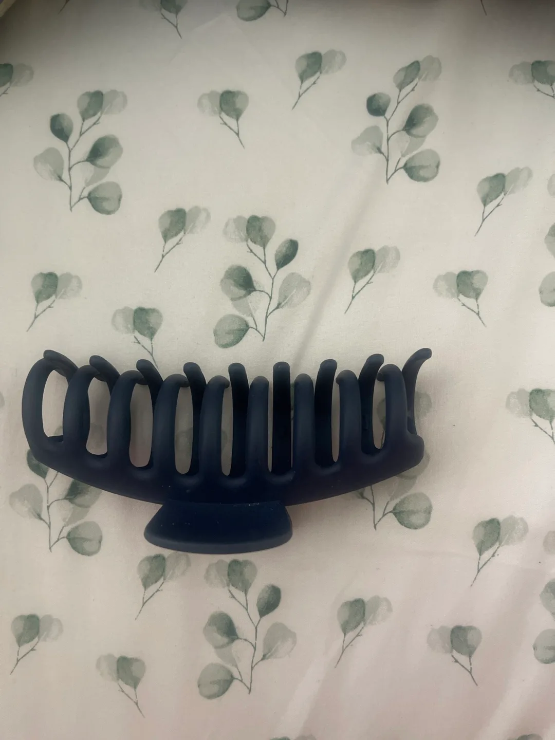 #Freecycle Navy Blue Hair Claw Clip thumbnail