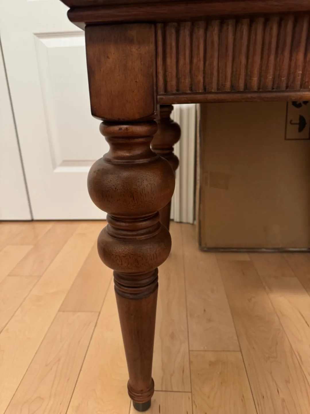 Wooden End Table with Glass Top image indicator(2)