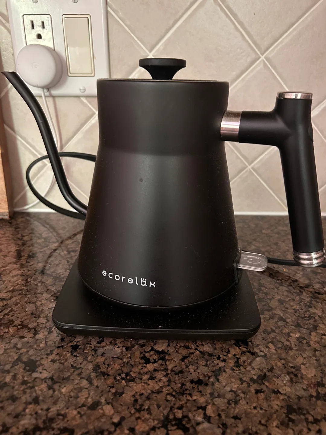 Ecorelax Electric Kettle - Black- moving sale thumbnail