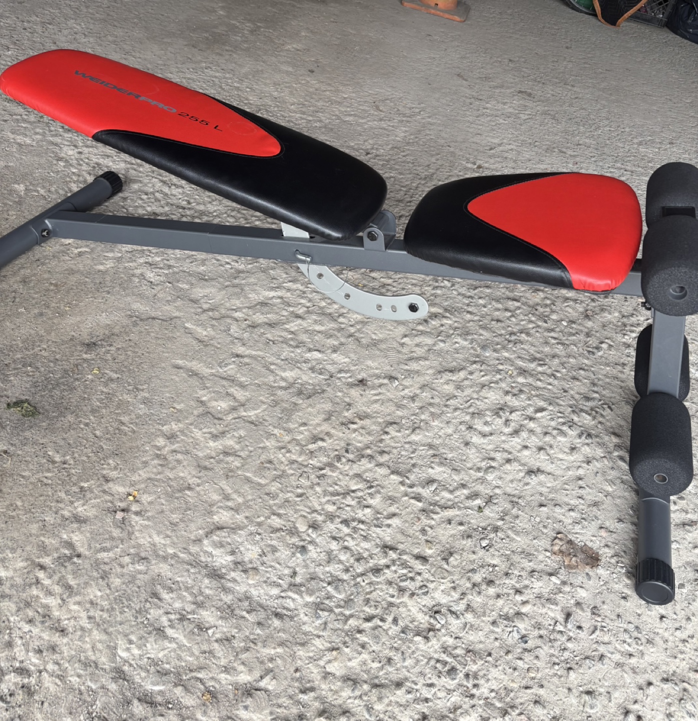 Weider Pro 255 L Weight Bench - Red/Black - photo 4