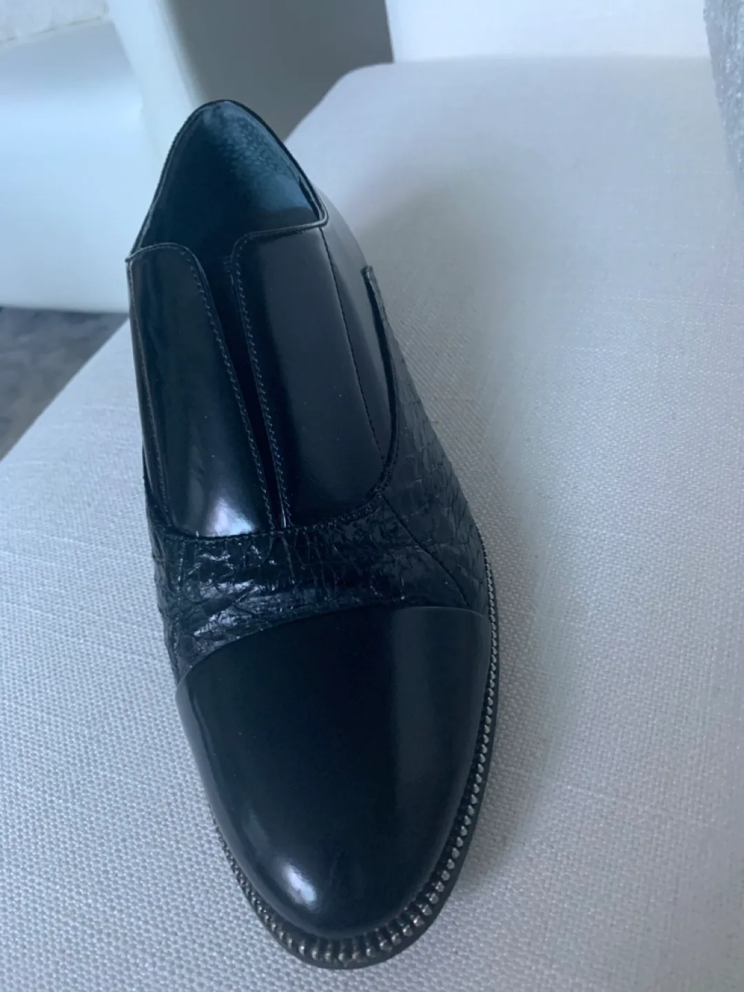 Women’s leather loafers image indicator(2)