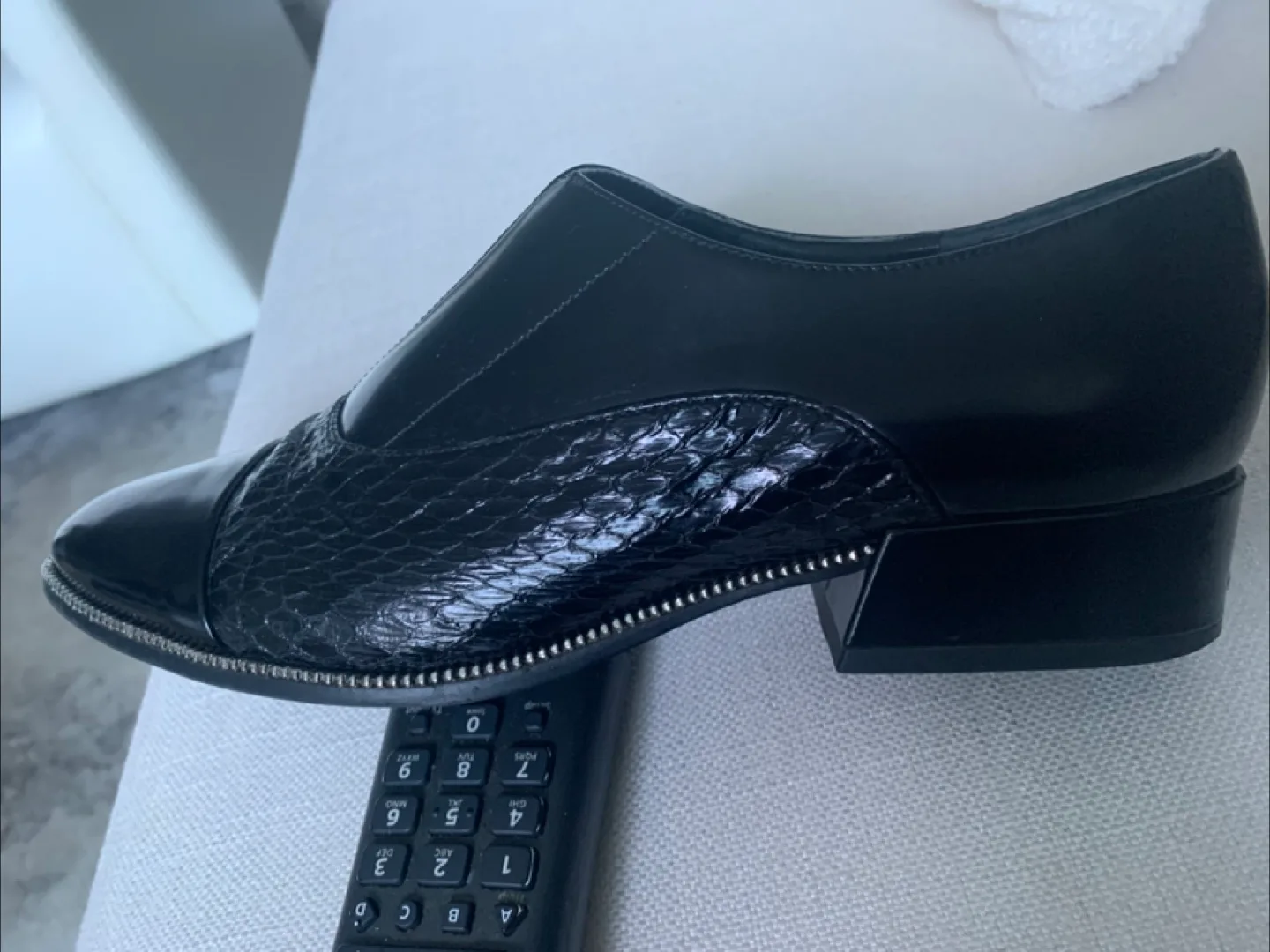 Women’s leather loafers image indicator(3)