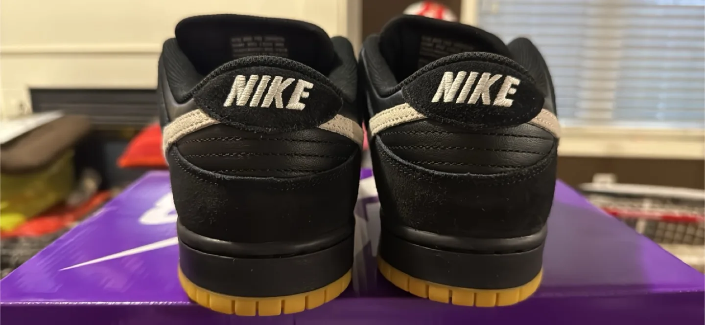 Nike SB Dunk Low Pro Black/Gum (10.5) image indicator(6)