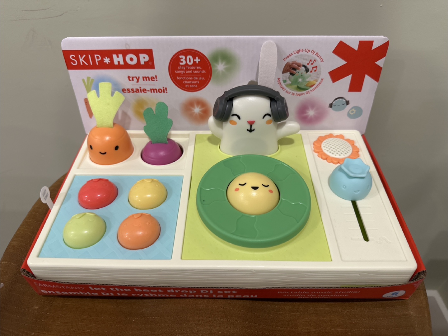 Skip Hop Farmstand Let the Beet Drop DJ Set