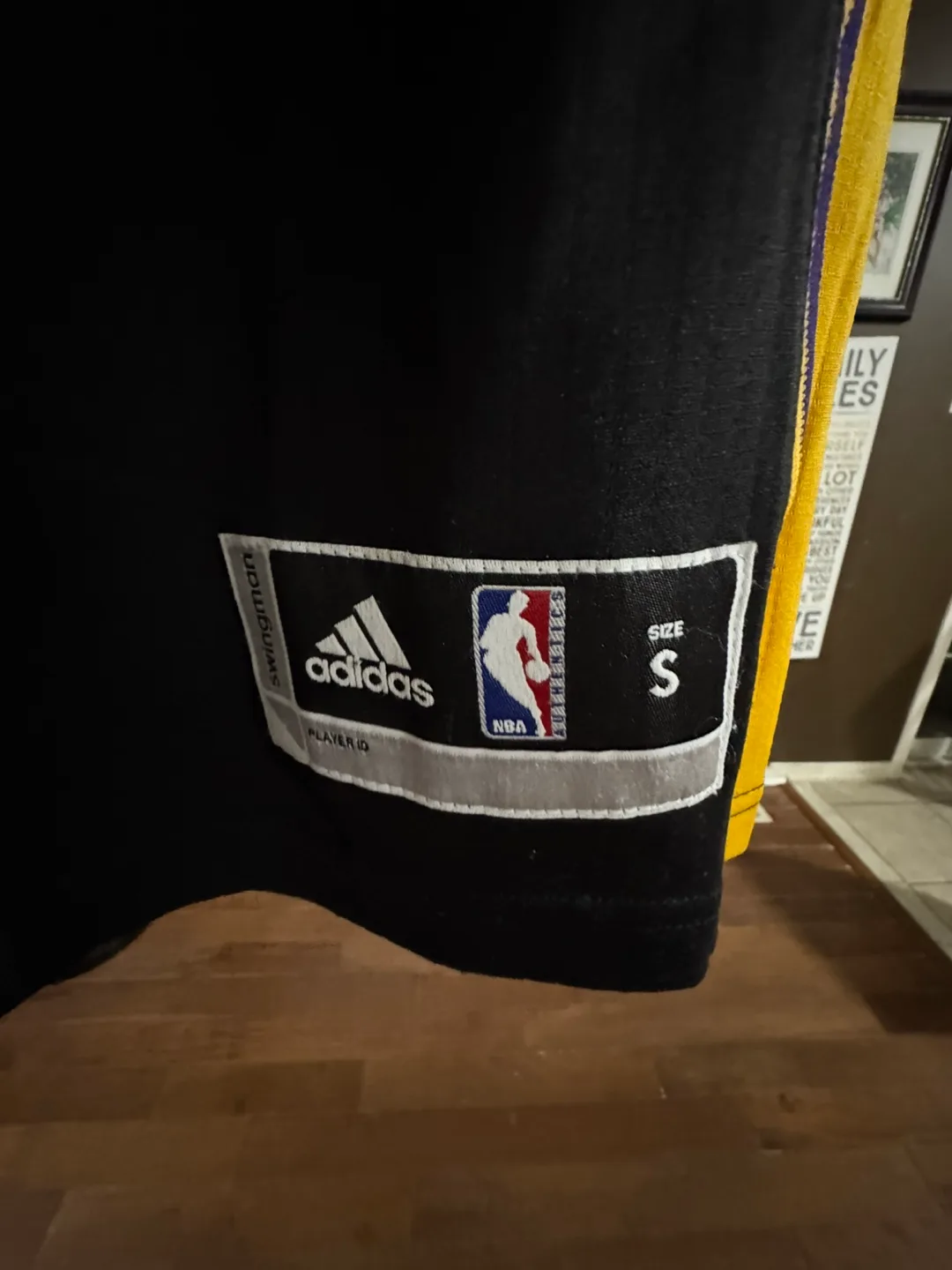 Adidas Lakers Kobe Bryant #24 Jersey - Size S image indicator(3)