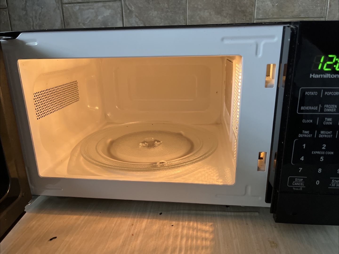 Hamilton Beach Black Microwave - photo 3