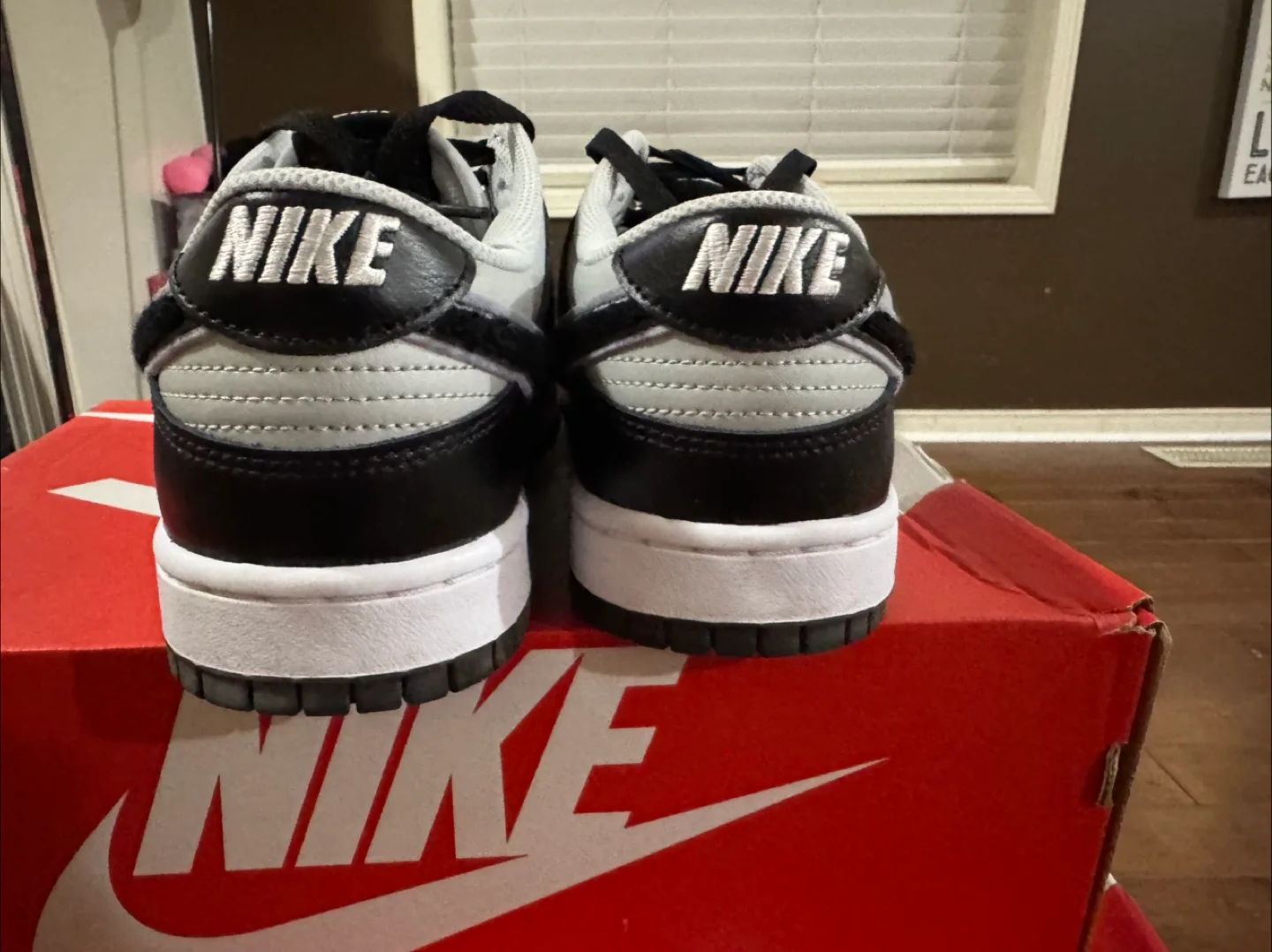 Nike Dunk Low Retro Black size 10.5 image indicator(5)