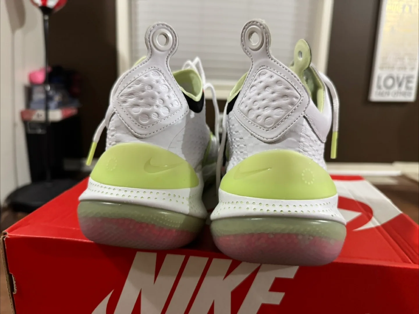 Nike Joyride White/Yellow Sneakers size 10.5 image indicator(2)