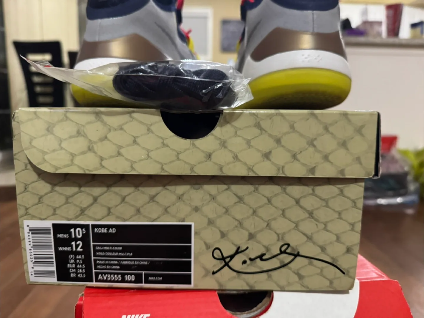 Nike Kobe 9 AD size 10.5 image indicator(8)