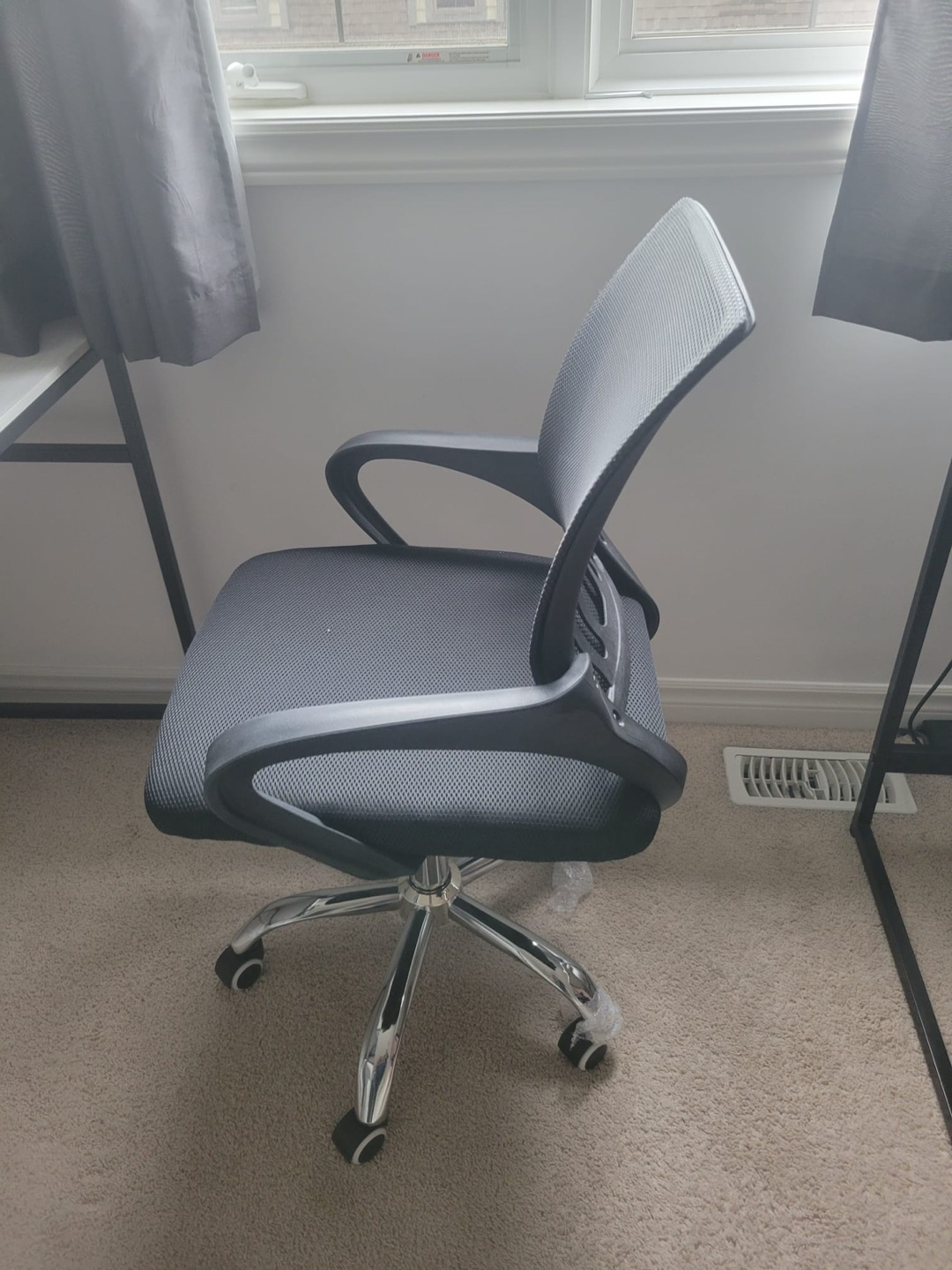 Black Office Chair - photo 3