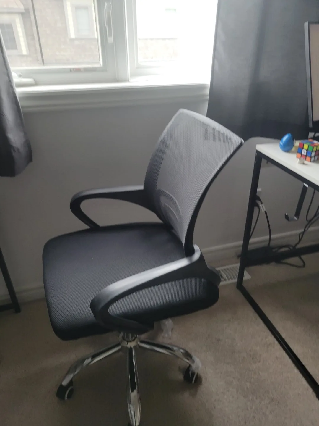 Black Office Chair thumbnail