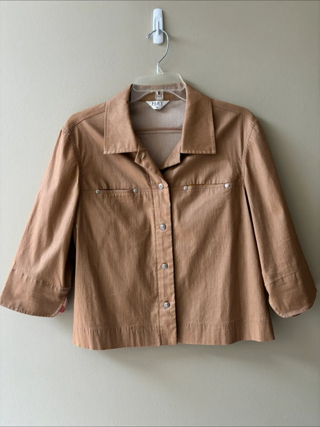 #freecycle Women's Tan Cropped shirt Size XL thumbnail