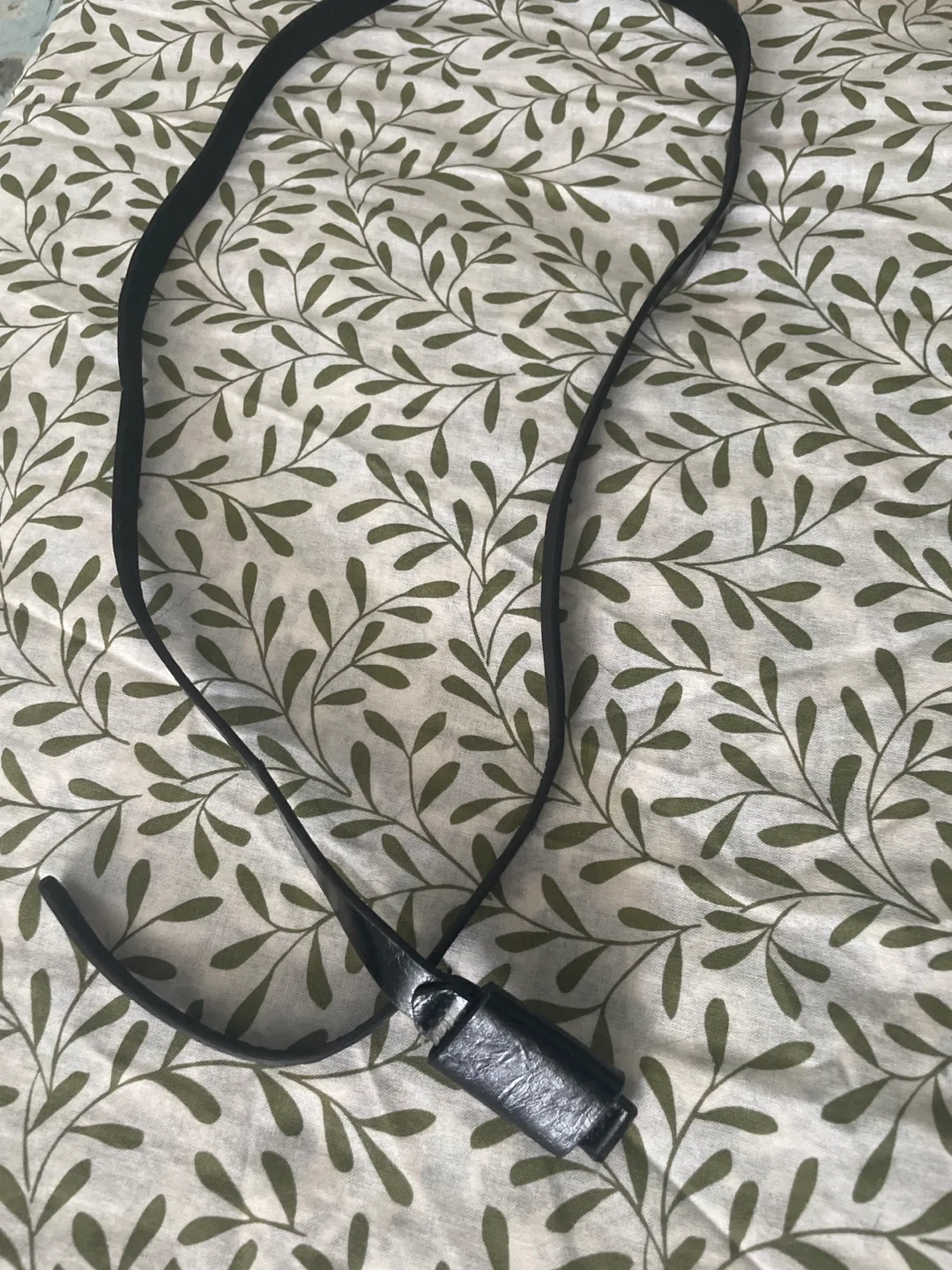 Brown & Black Skinny Belts for Women #freecycle image indicator(3)