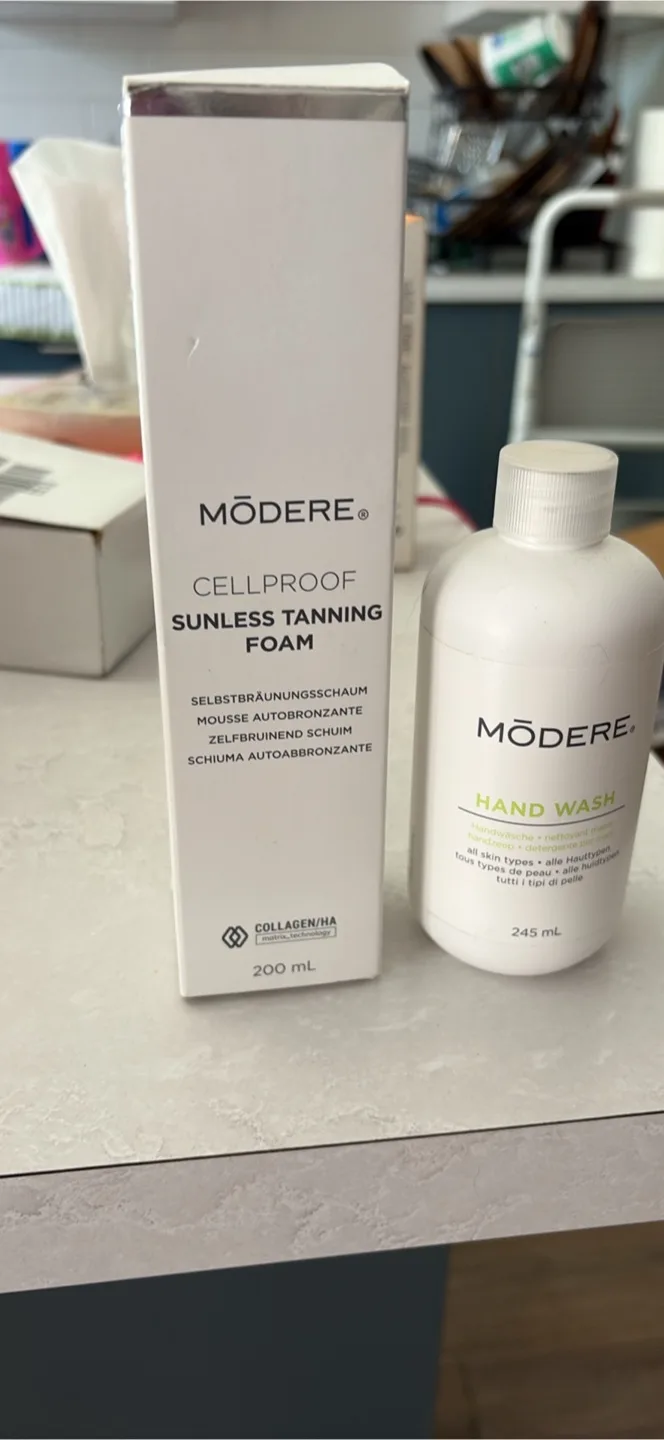 Farmasi Grace & Flora Shower Gel & Hand Cream Set image indicator(9)