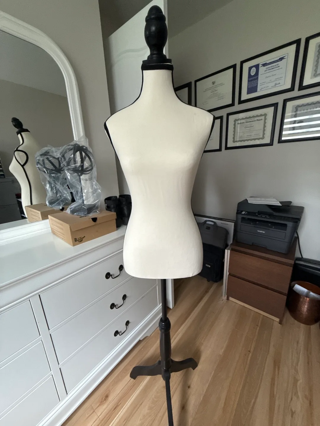 Dress Form Mannequin BNWB thumbnail