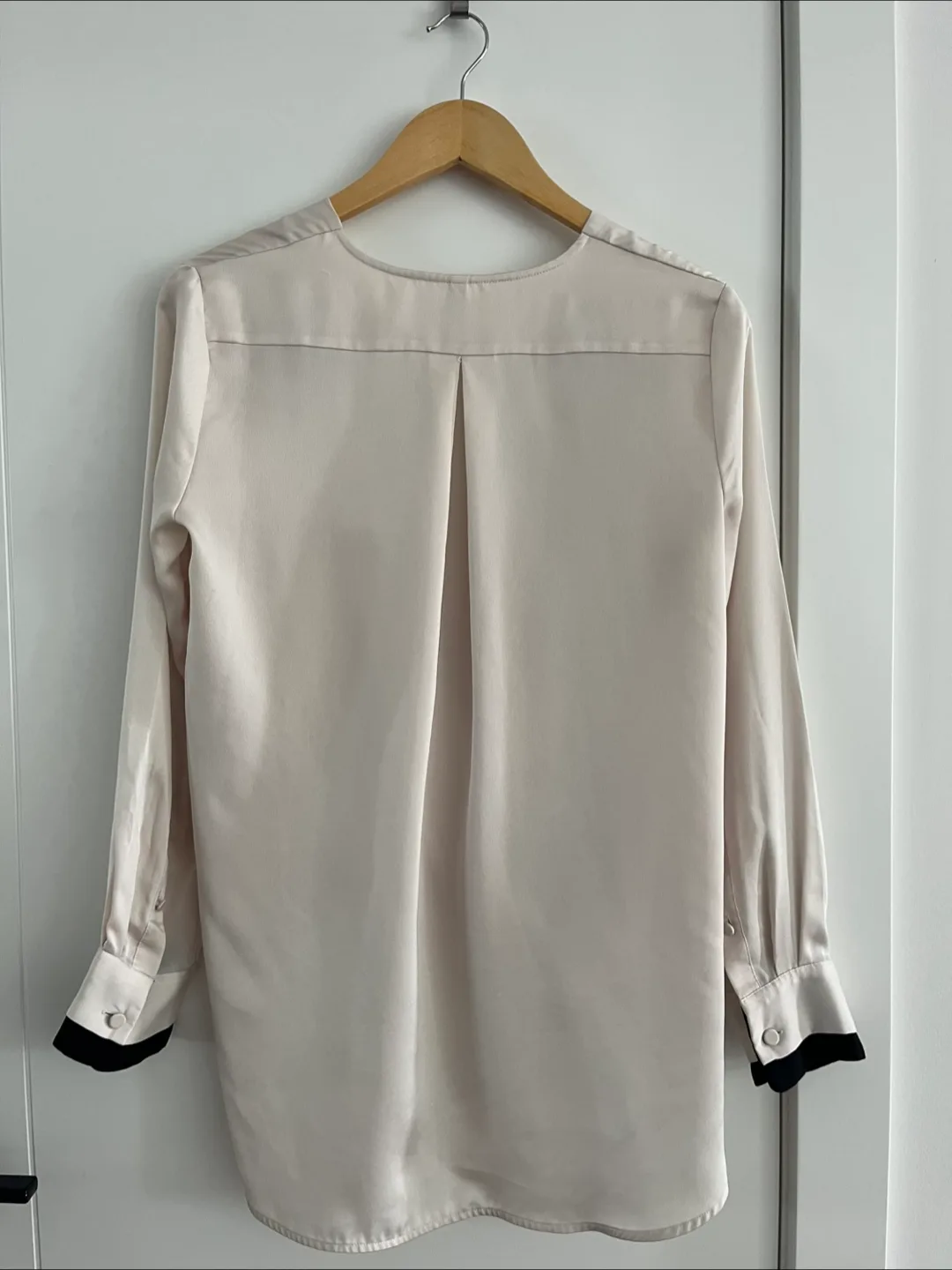 Mango Satin Blouse #freecycle image indicator(2)