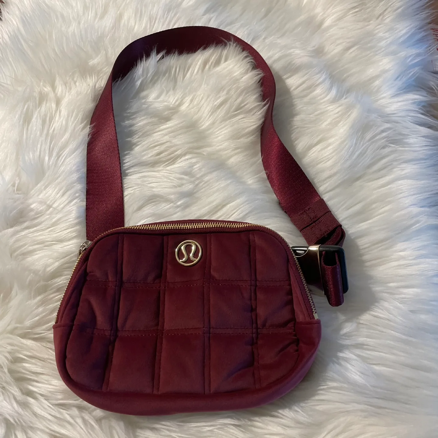 Lululemon Quilted Belt Bag - Maroon thumbnail