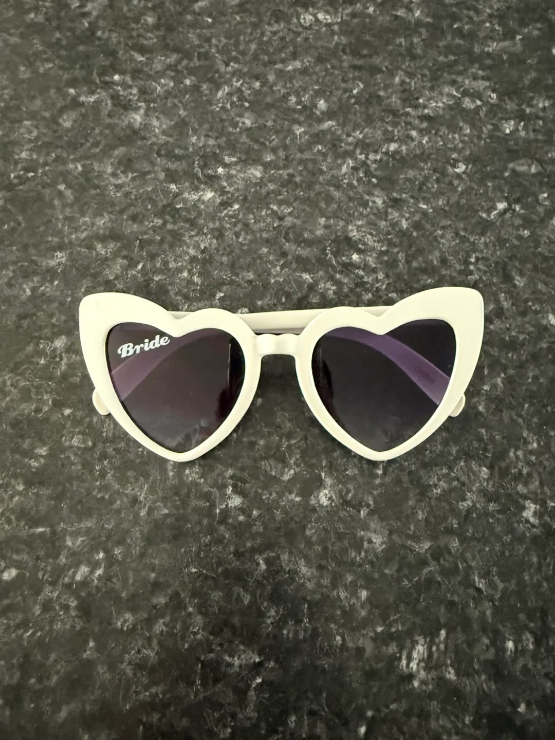 #freecycle Bride Heart Sunglasses - White thumbnail