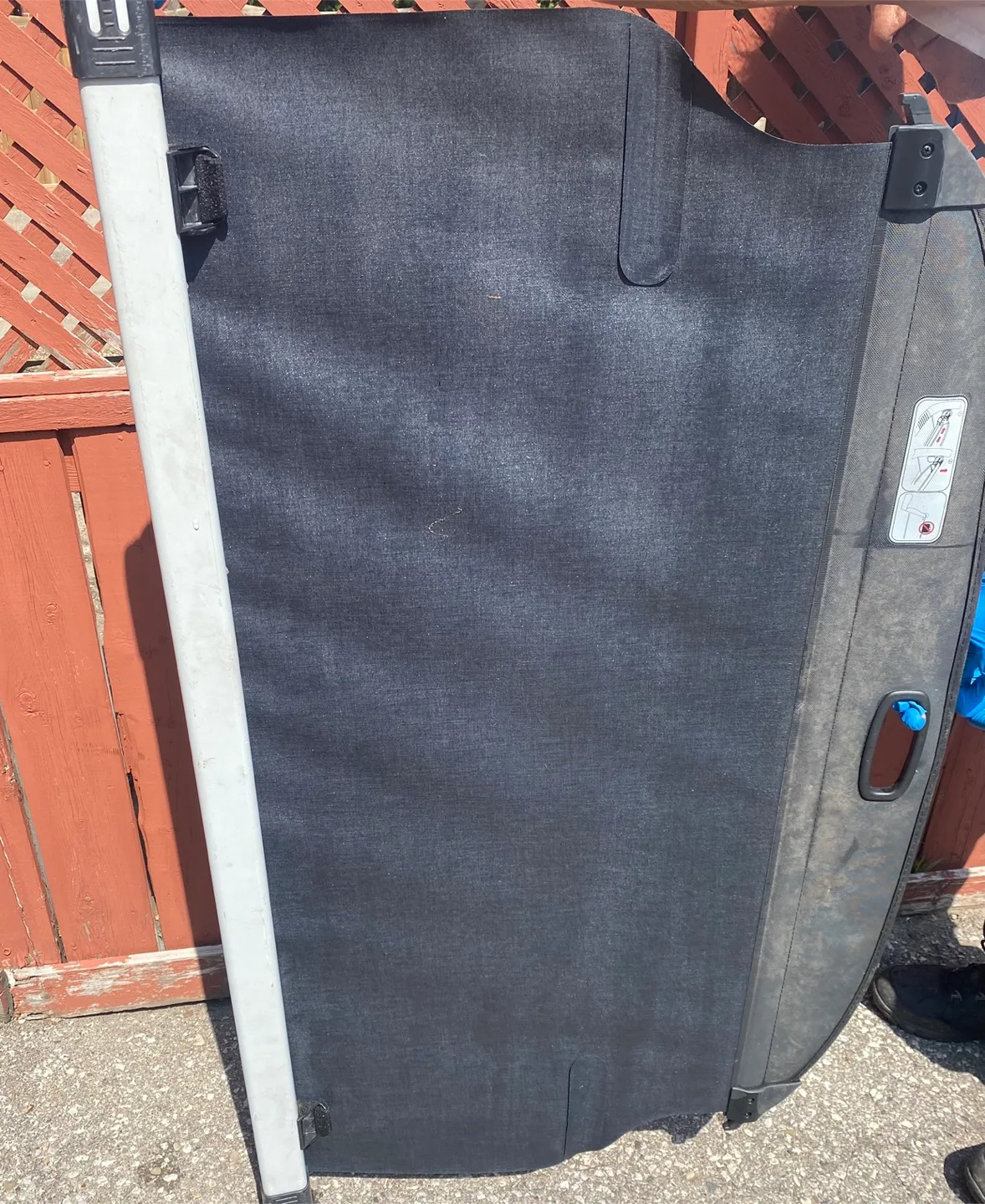 SUV Cargo Cover - Black image indicator(2)