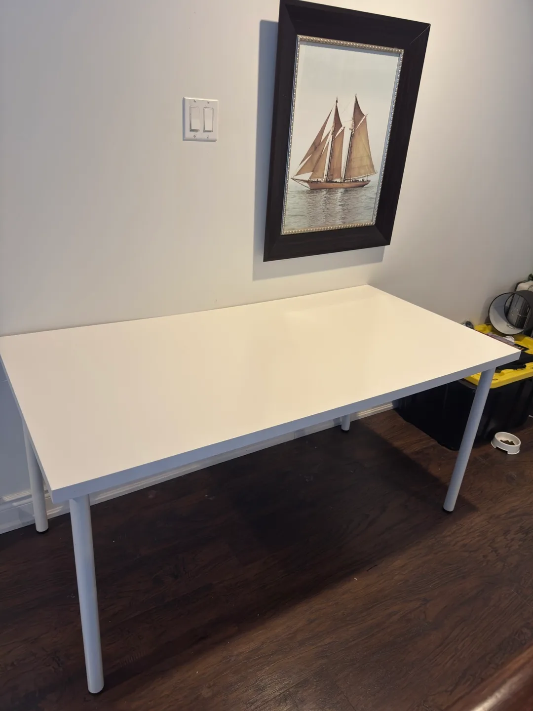 White Desk - Great Condition thumbnail