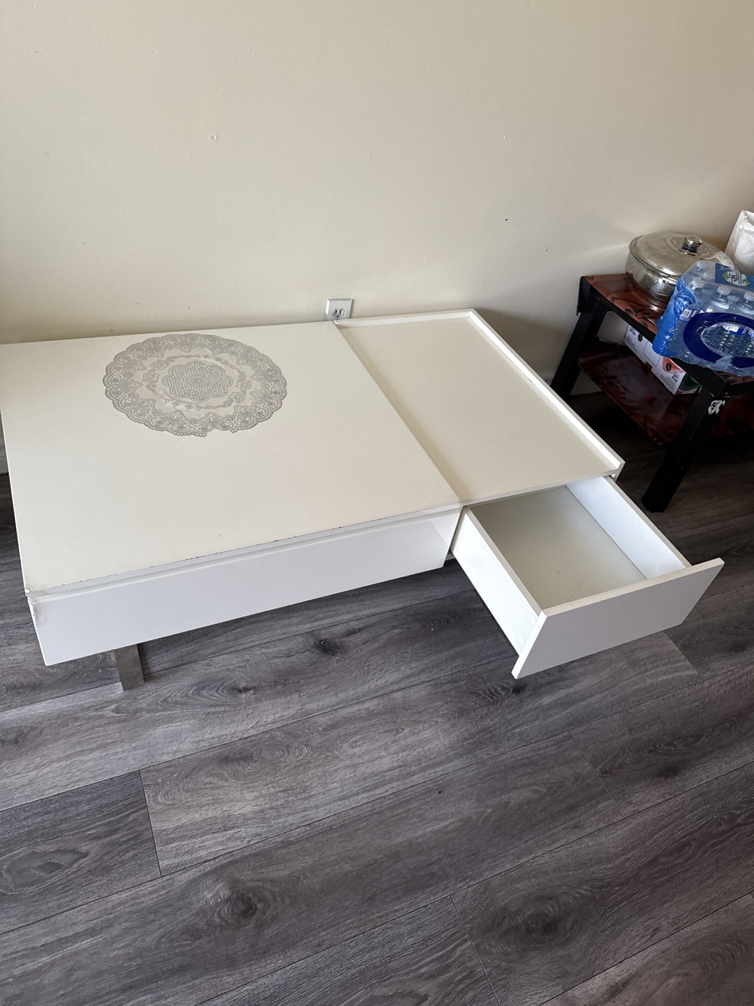 White Lift Top Coffee Table with Drawer