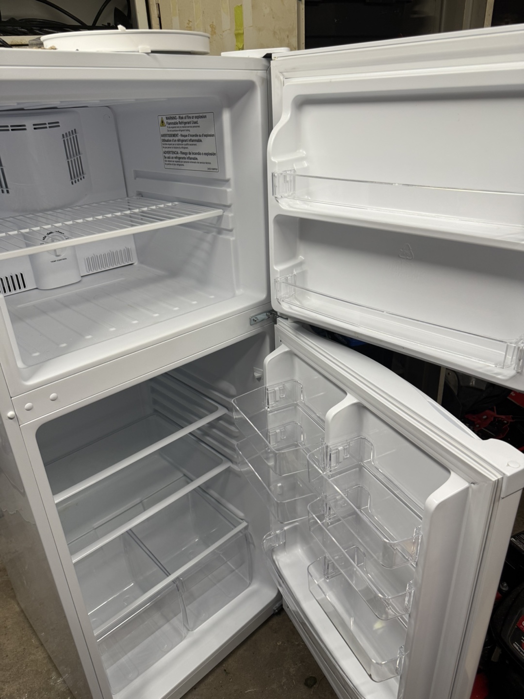 MC Commercial Refrigerator - Free Standing - photo 2
