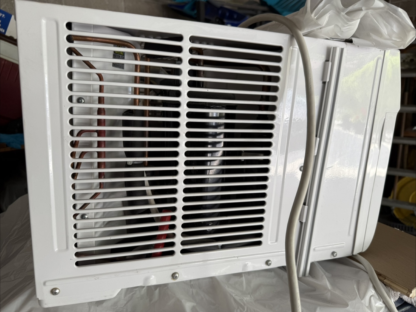 Insignia Air Conditioner (Window) - photo 4