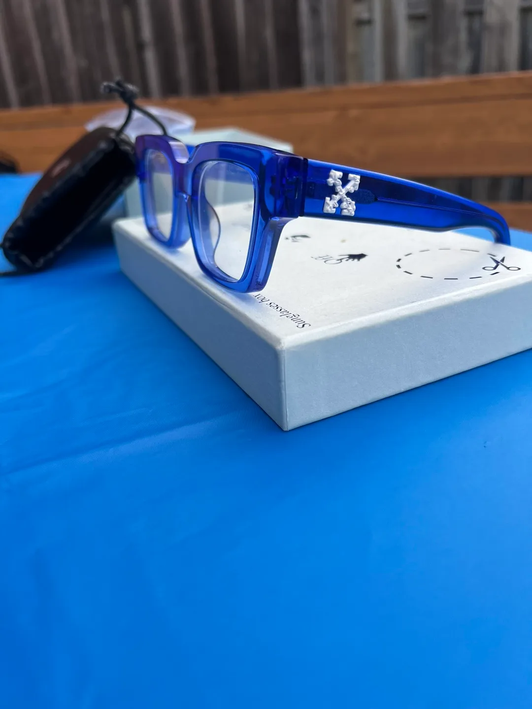 Off-White Blue Sunglasses with Box thumbnail