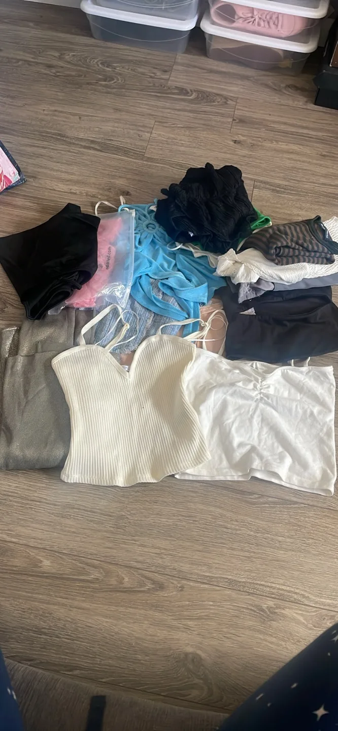 Women shirts and tops bundle thumbnail