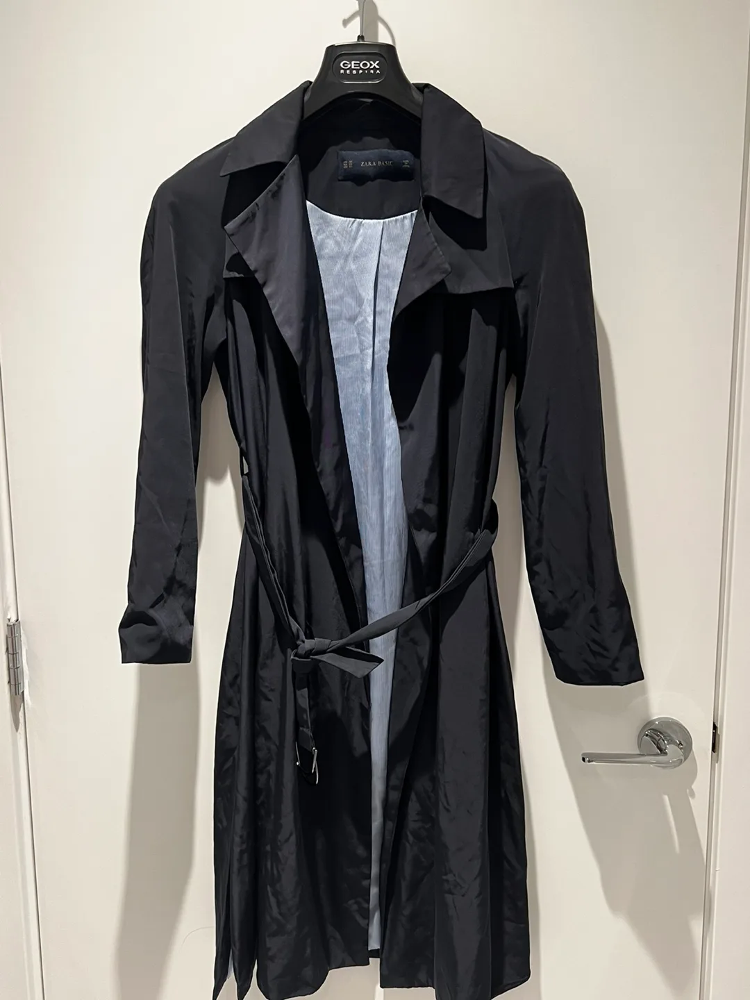Clothes from Zara and Banana Republic : $5-$15 thumbnail