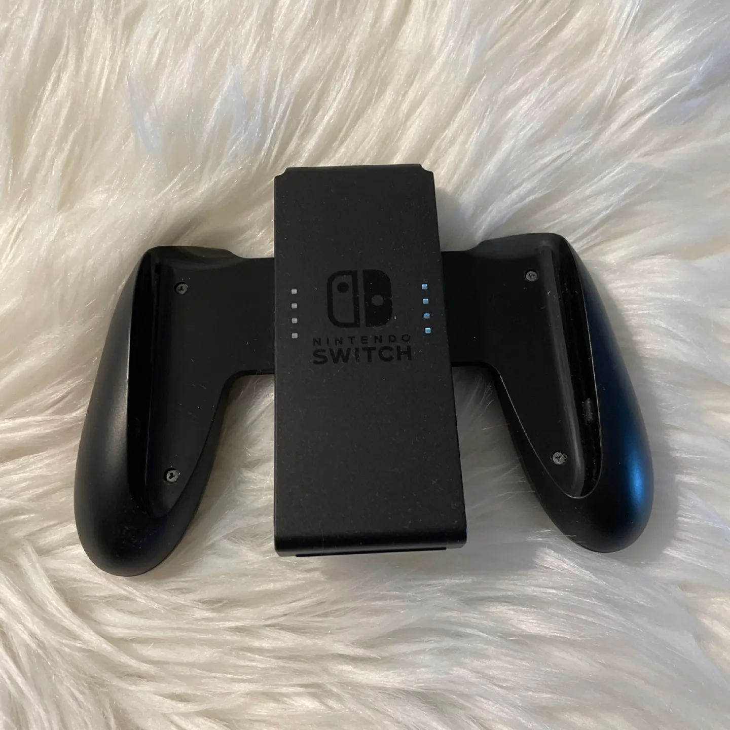 Nintendo Switch Joy-Con Grip GUC thumbnail
