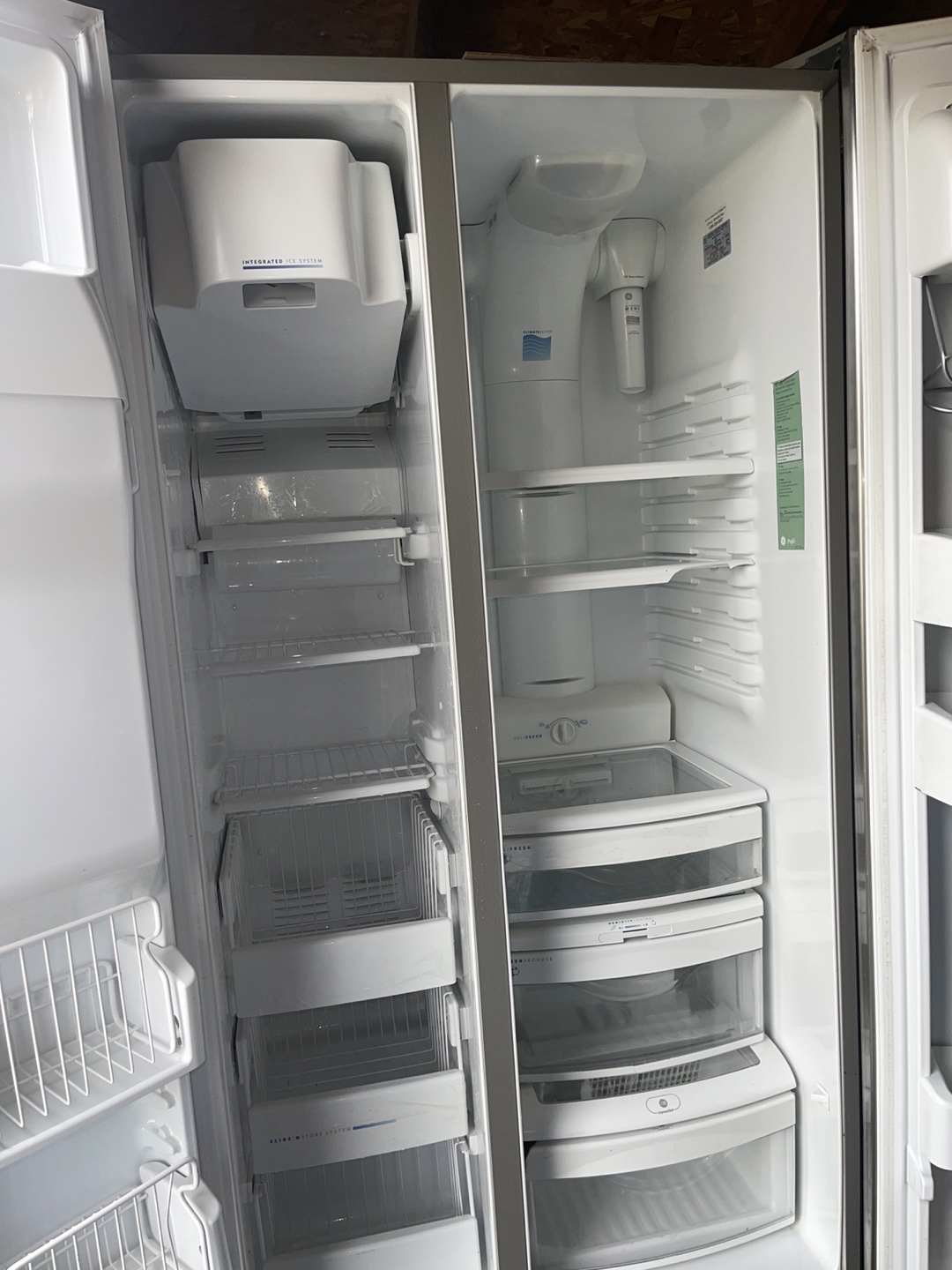 Side-by-Side Refrigerator - Stainless Steel Finish - photo 3