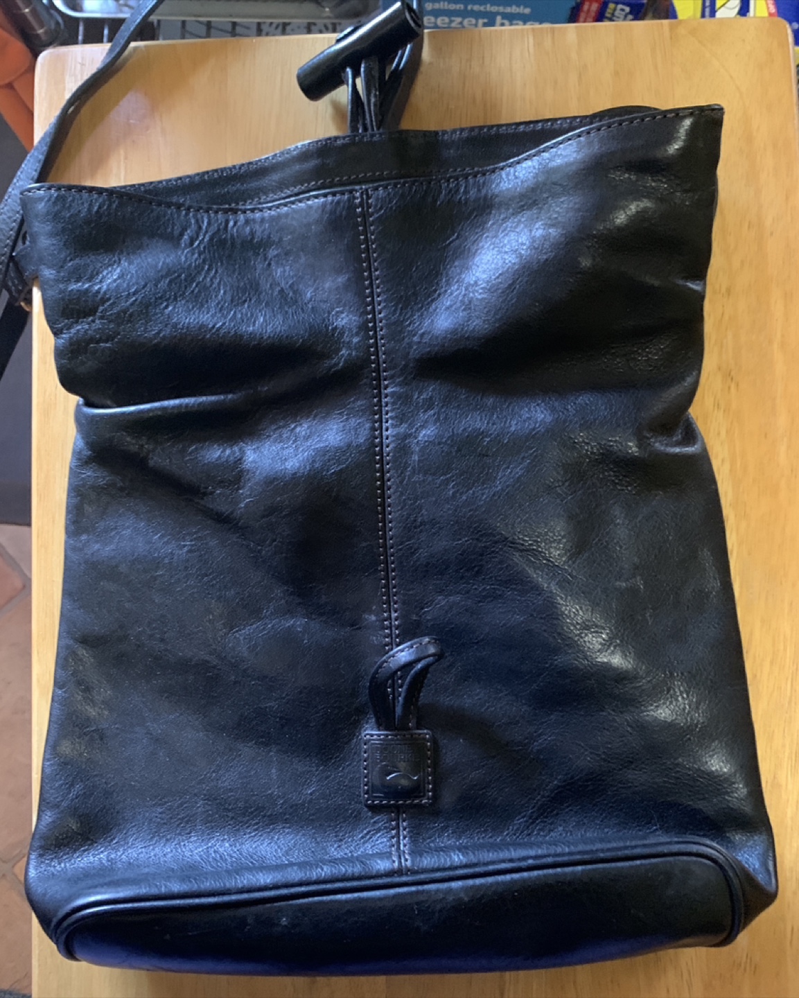 Dooney & Bourke Black Leather Crossbody Bag - photo 3