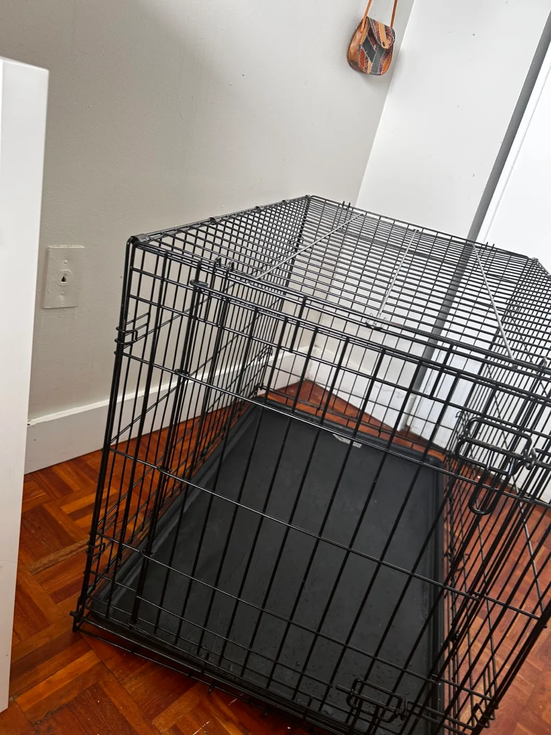 Intermediate Dog Crate thumbnail