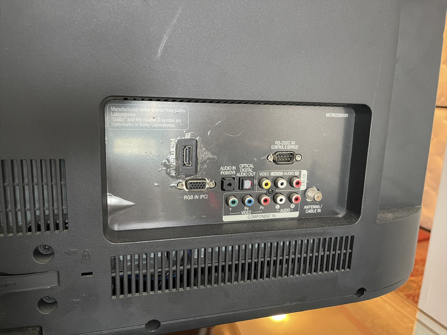 32’ LG TV - Great Condition - photo 3