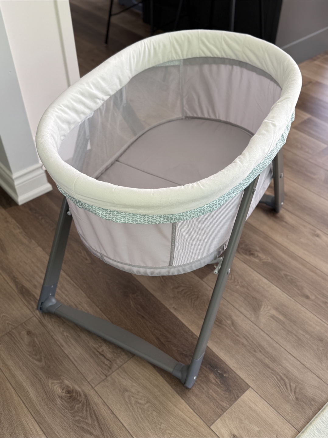 Bassinet - Foldaway Rocking Wood - photo 3