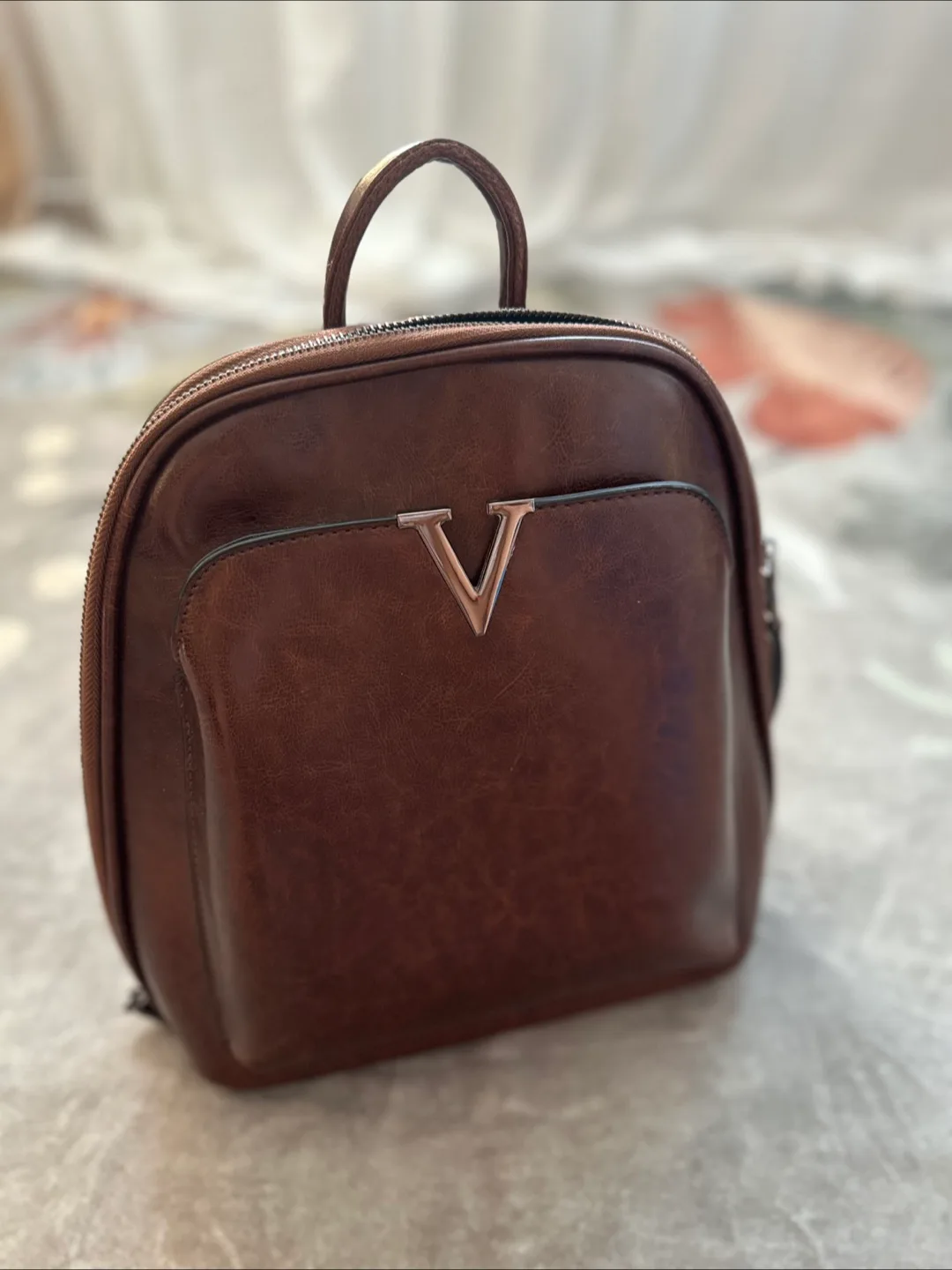 Brown Leather Backpack/Shoulder bag thumbnail