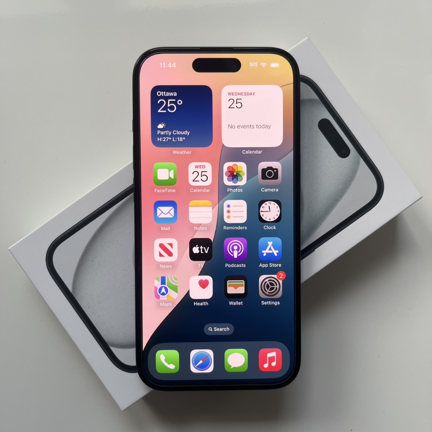iPhone 15 128GB - Mint Condition - photo 2