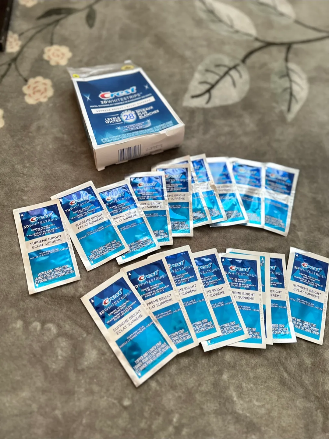 Crest 3D White Strips Supreme Bright thumbnail