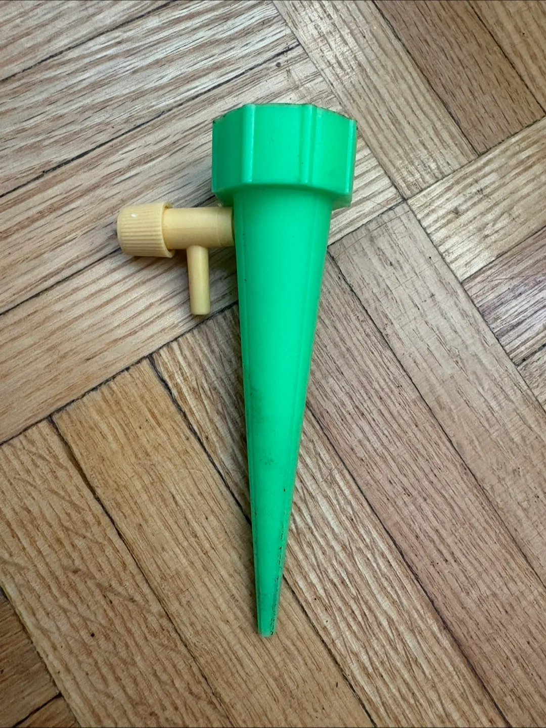 Plant Watering Spikes - New thumbnail
