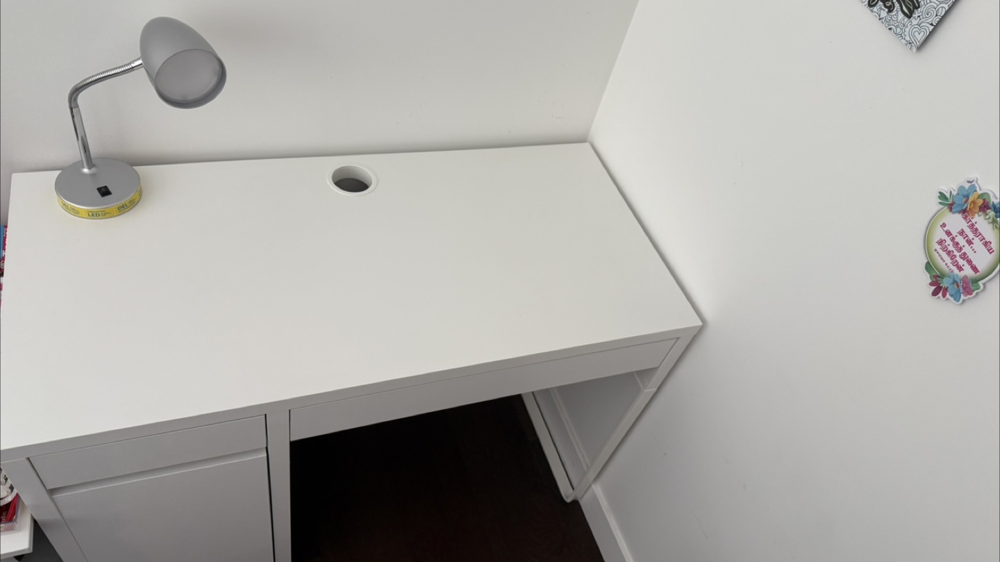 White Desk and Black/White Office Chair - photo 5