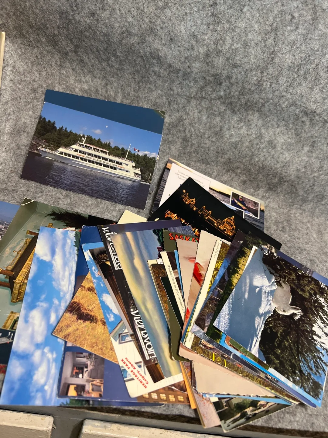 Postcards collection  + Penguin: 100 Book Covers in One Box image indicator(2)