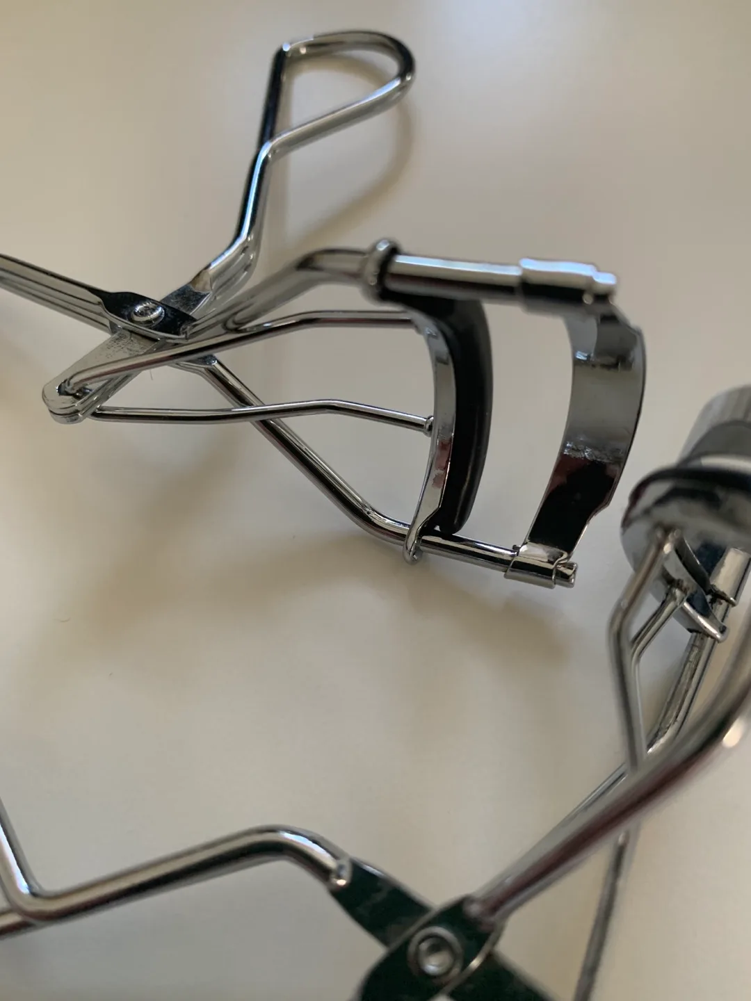 New Two Eyelash Curlers image indicator(2)