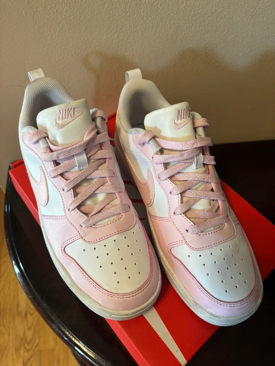 Like Brand new worn once white and baby pink size 7Y image indicator(4)