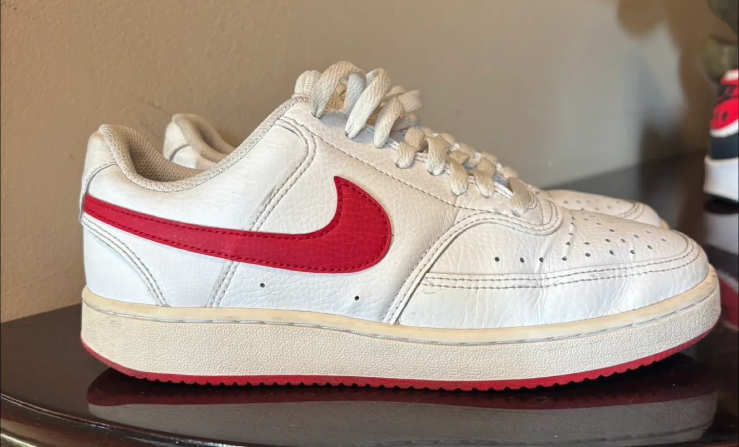 Nike size 7.5 white and red image indicator(3)