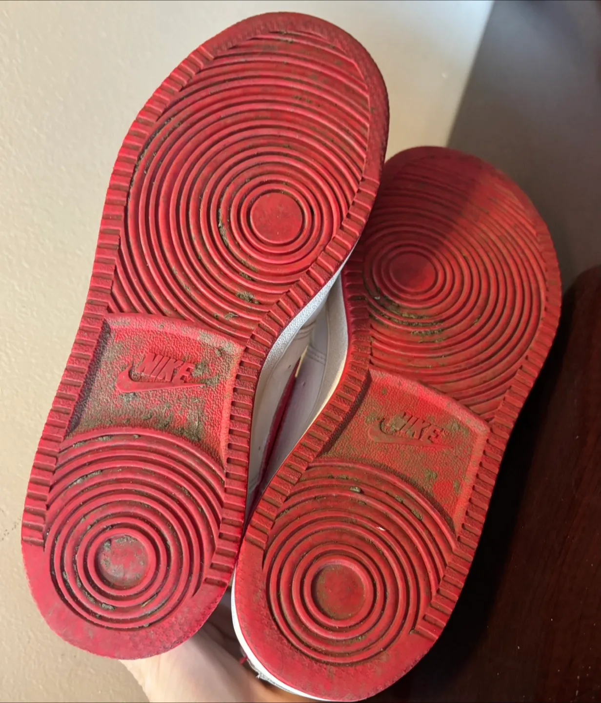 Nike size 7.5 white and red image indicator(5)