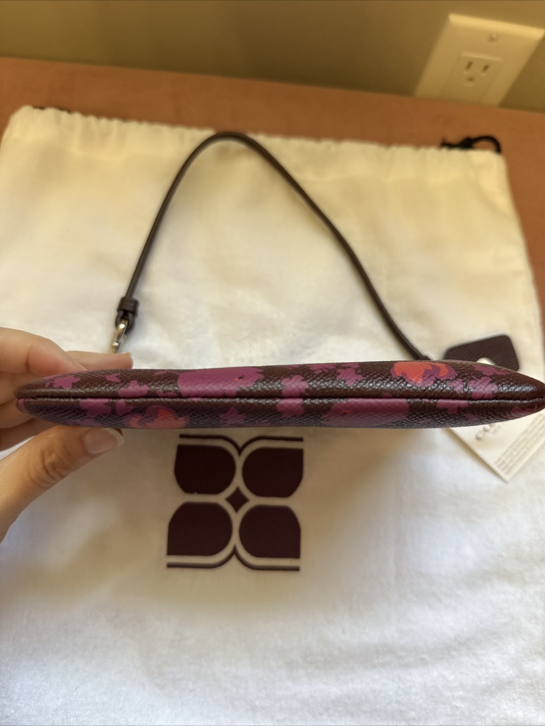 Coach  leather Floral Wristlet - NEW! - photo 3