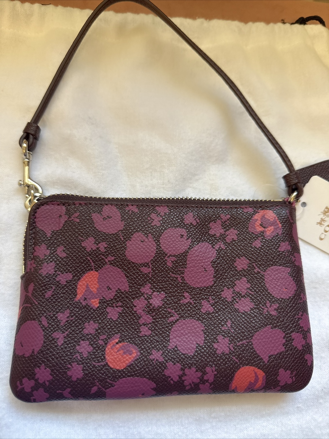 Coach  leather Floral Wristlet - NEW! - photo 2